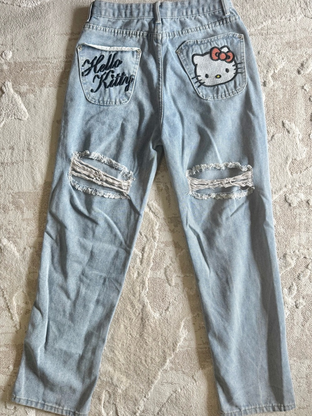 Hello Kitty Light Blue Back Cutout High Rise Jeans Unknown Brand Women’s Small